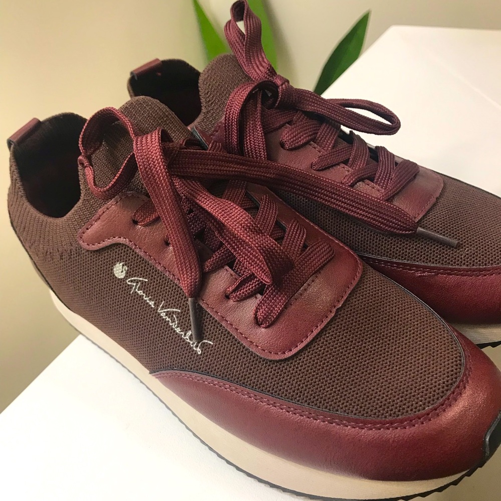Gloria Vanderbilt Gardner Sneakers Womens Size 8